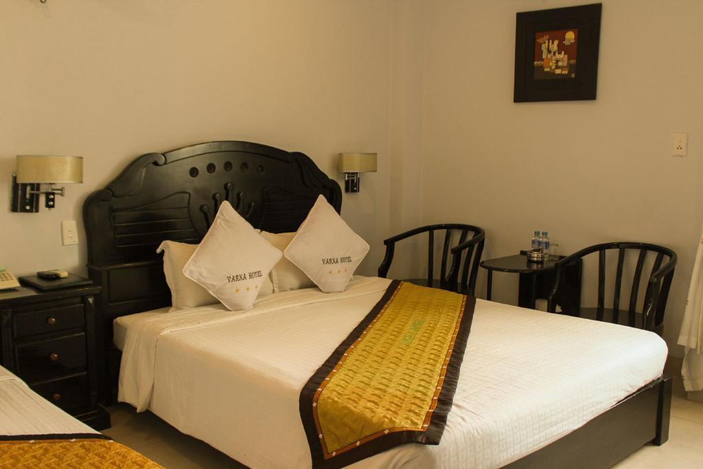 Varna Hotel Дананг Стая снимка