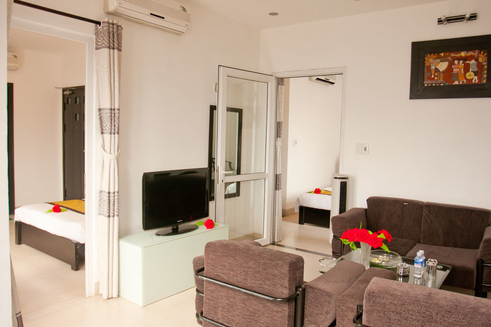 Varna Hotel Дананг Екстериор снимка