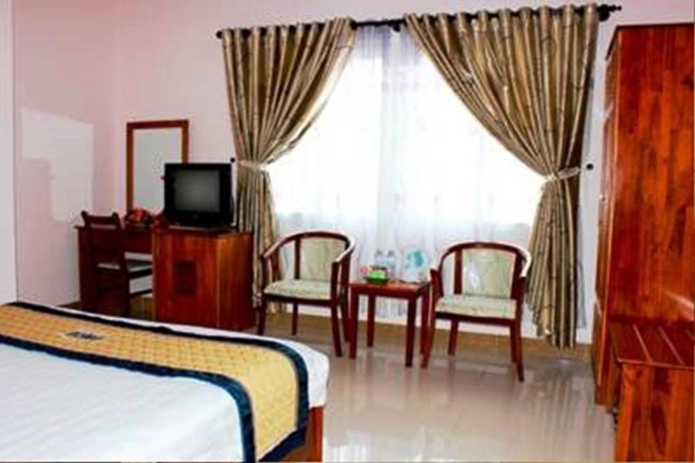 Varna Hotel Дананг Екстериор снимка